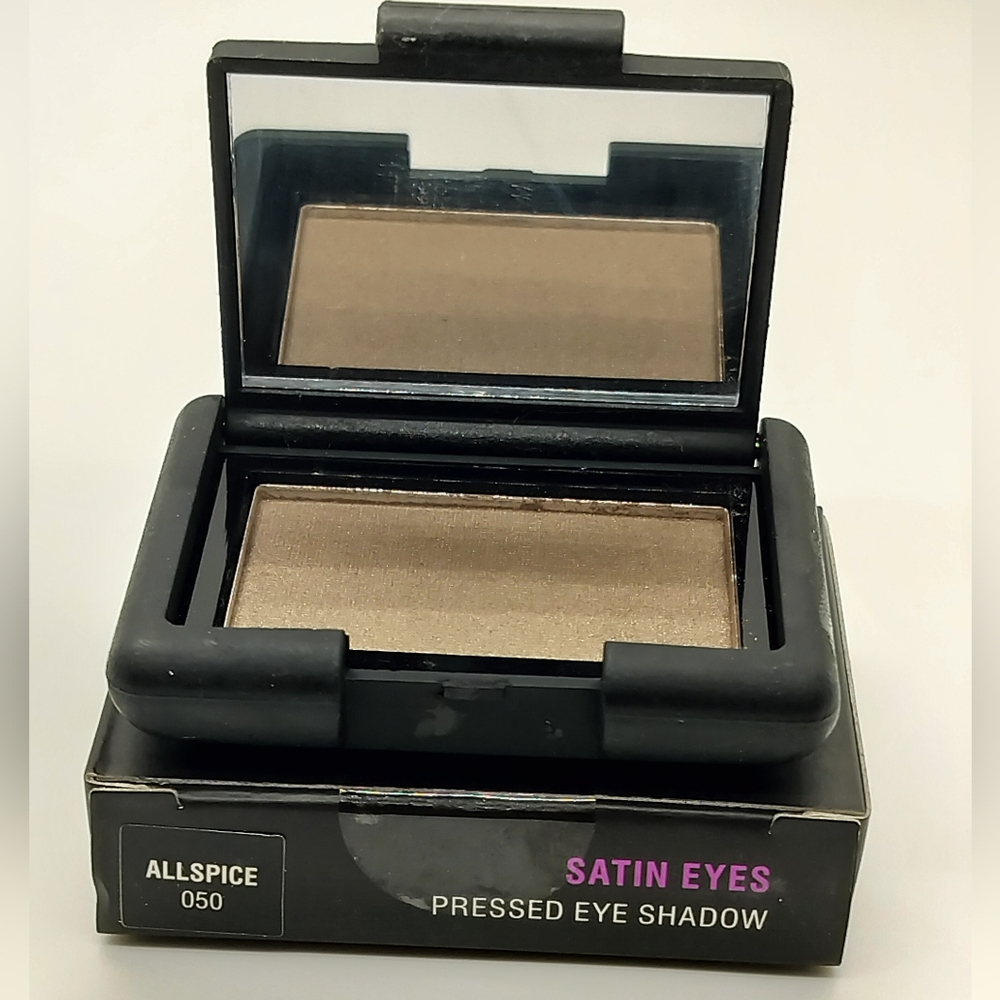 LiSi Cosmetics Satin Eyes Pressed Eye Shadow Allspice #050.